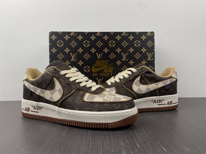 NIKE AIR FORCE1’07 SNEAKERS