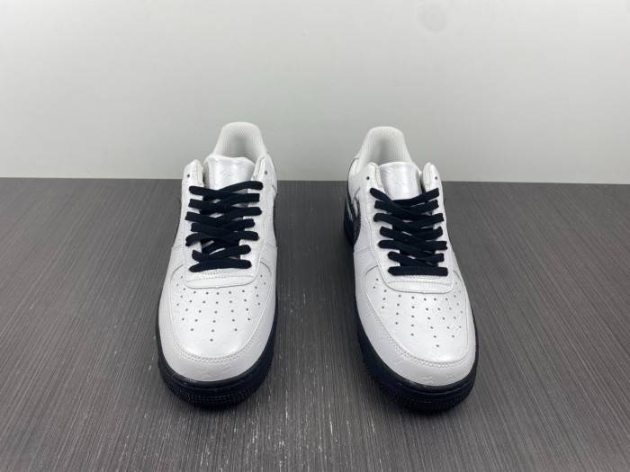 NIKE AIR FORCE SNEAKERS