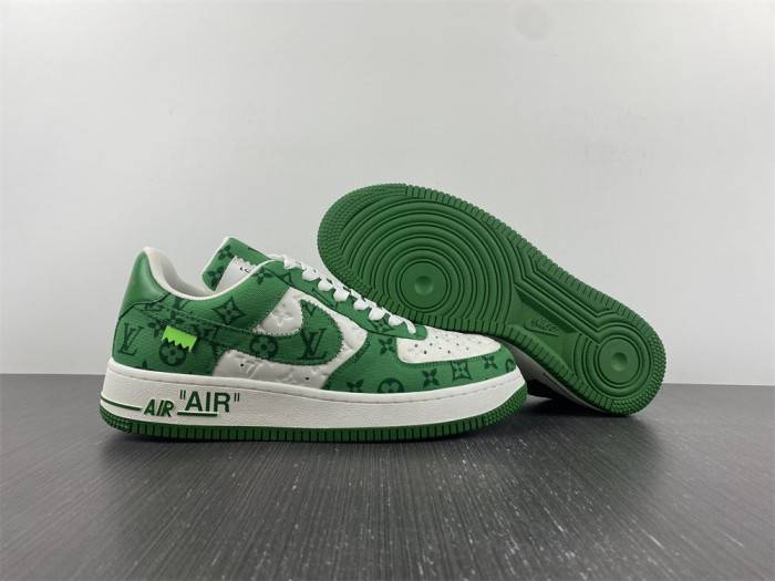 NIKE AIR FORCE1’07 SNEAKERS
