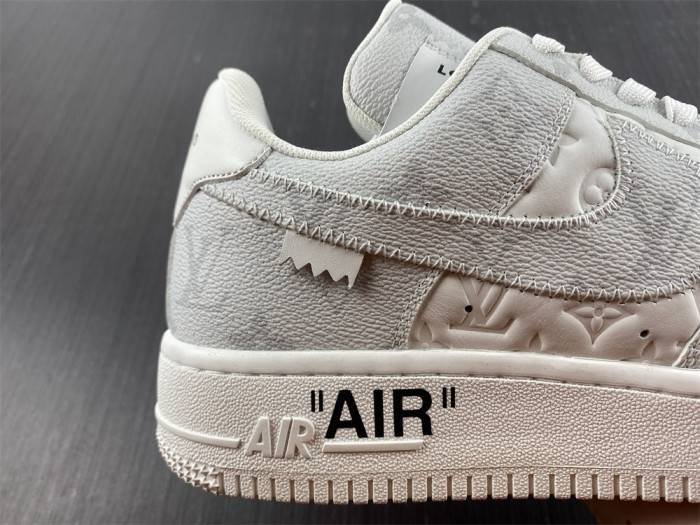 NIKE AIR FORCE 1 07 LOW WHITE GREY LD4631-201