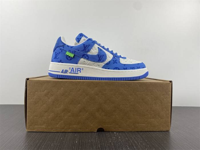 NIKE AIR FORCE1’07 LOW BLUE