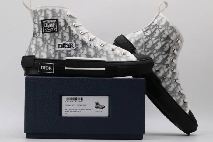 D10R B23 Oblique High Top Sneaker