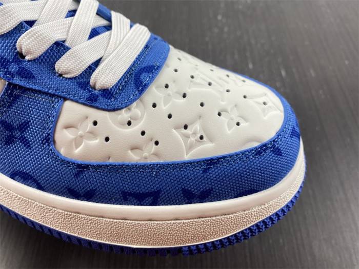 NIKE AIR FORCE1’07 LOW BLUE