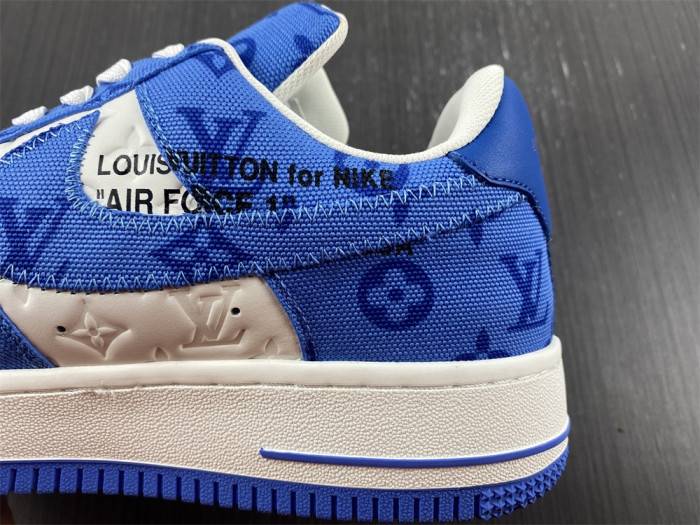 NIKE AIR FORCE1’07 LOW BLUE