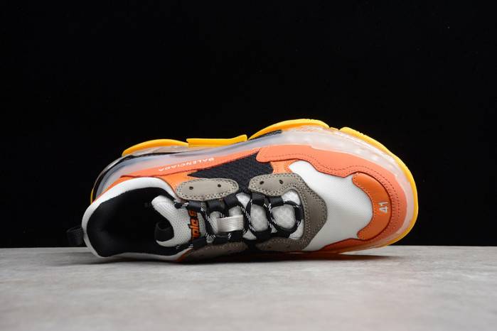 BLCG TRIPLE TRAINER ‘BLACK ORANGE’ 541624 W09E1 1766