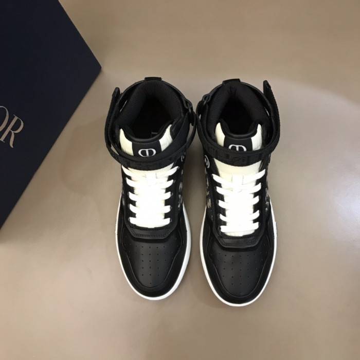 D10R B27 SNEAKER