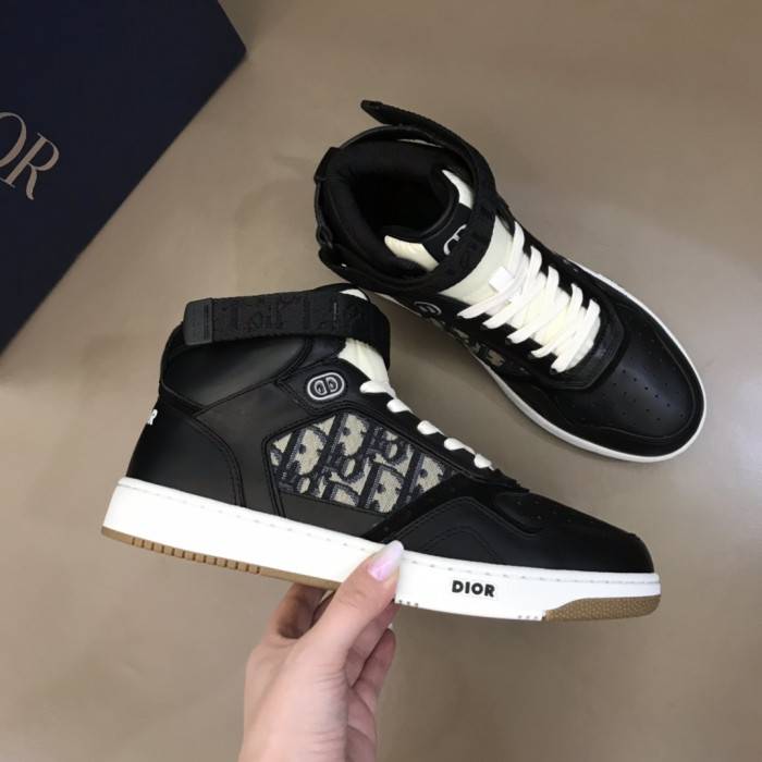 D10R B27 SNEAKER