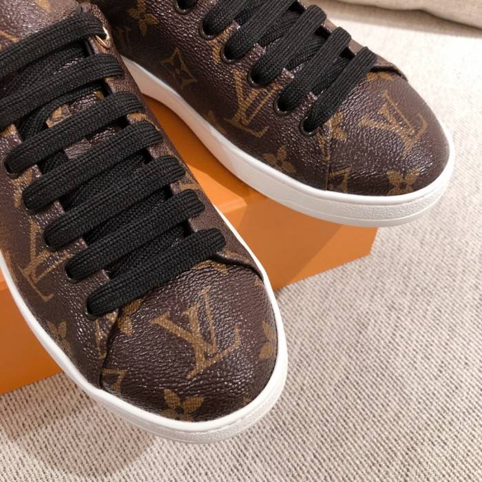 Loui Vuitto SNEAKER