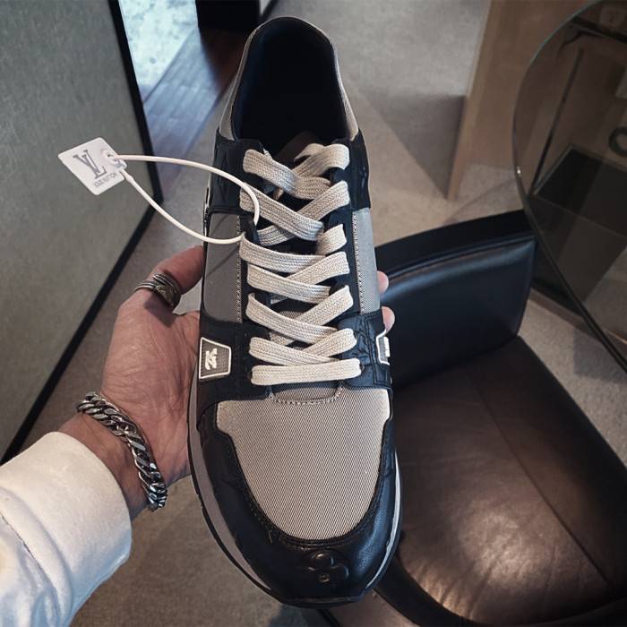 LOUI VUITTO SNEAKER