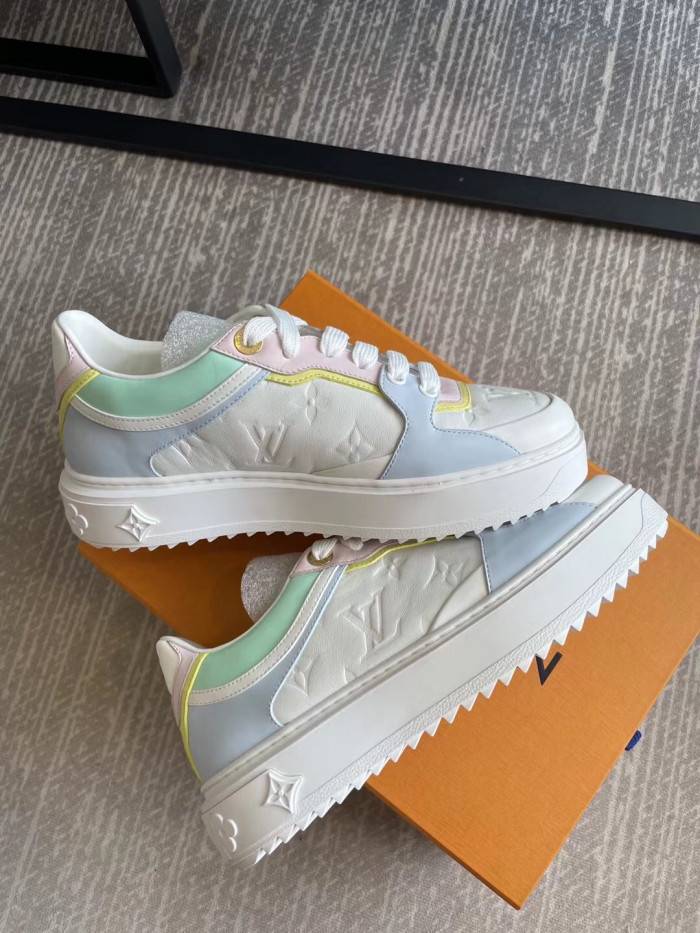 Loui Vuitto SNEAKER