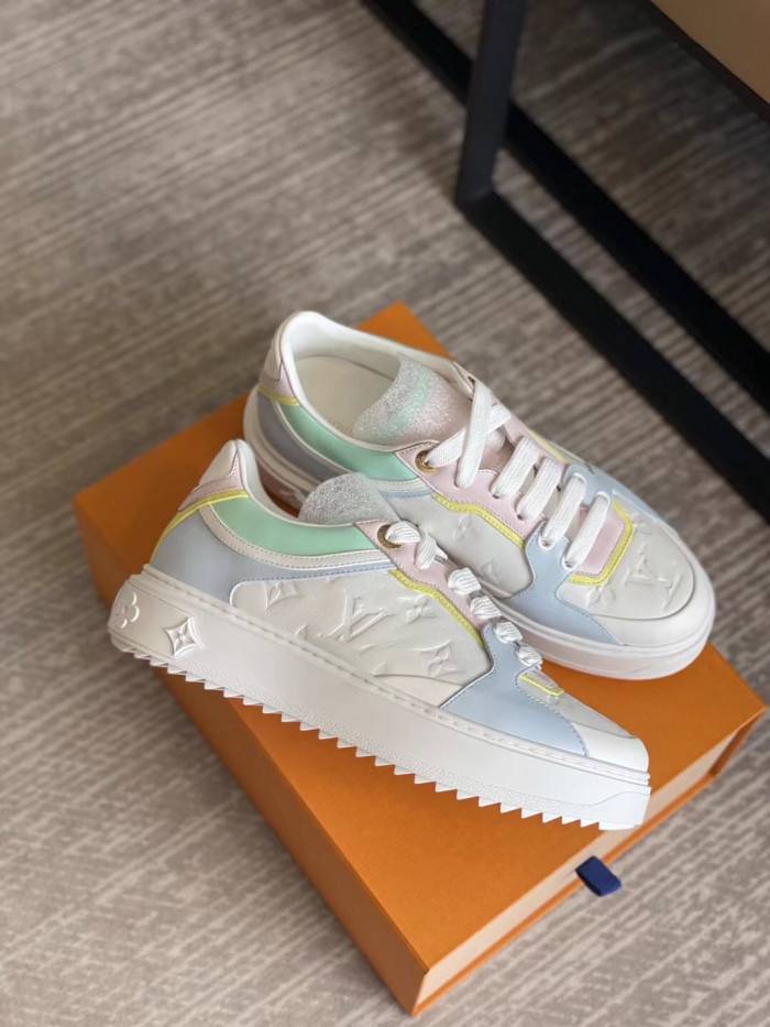 Loui Vuitto SNEAKER