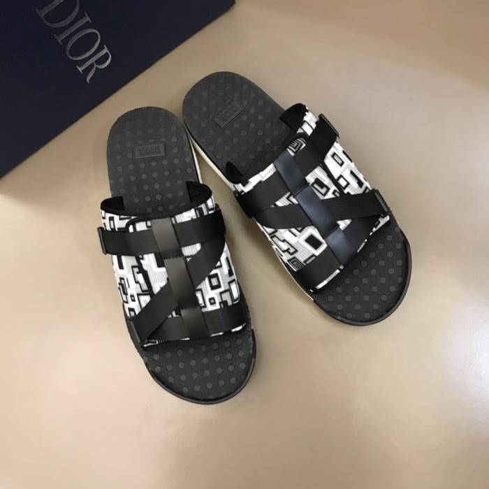 D10R SANDALS