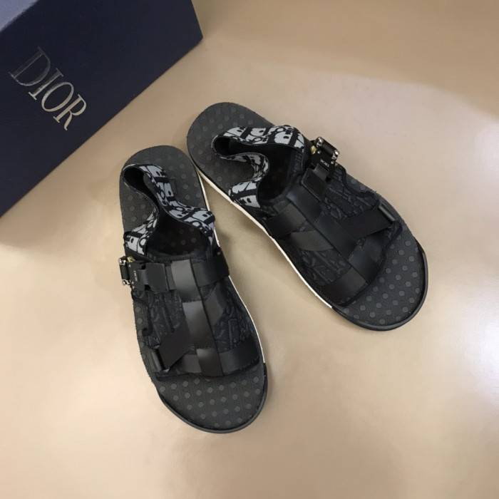 D10R SANDALS