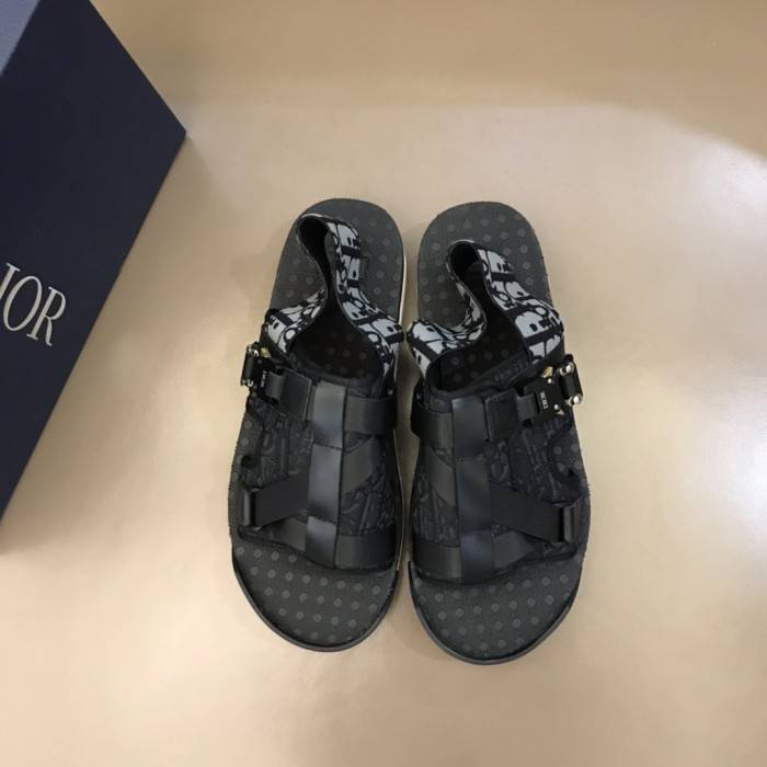 D10R SANDALS