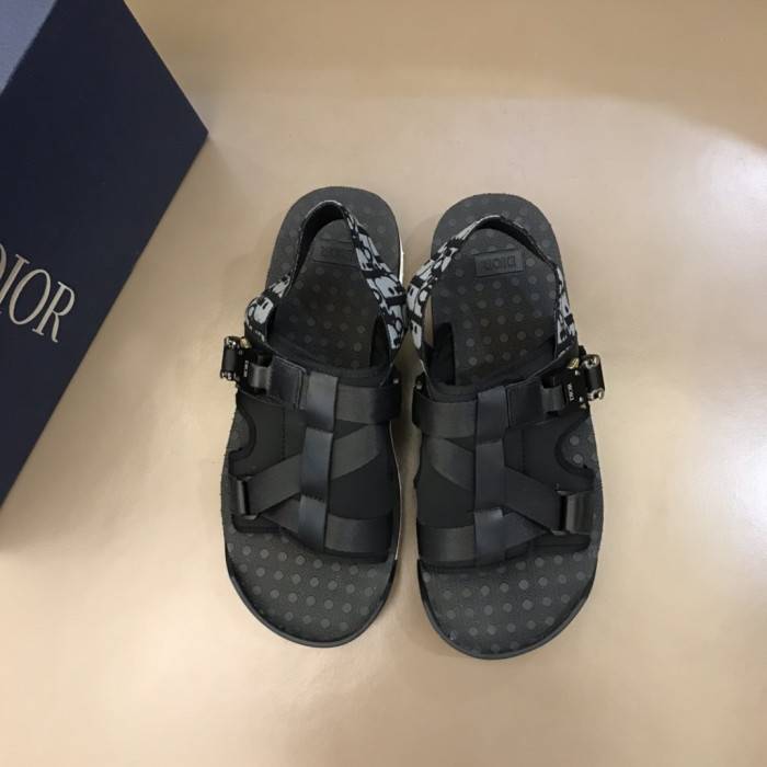 D10R SANDALS