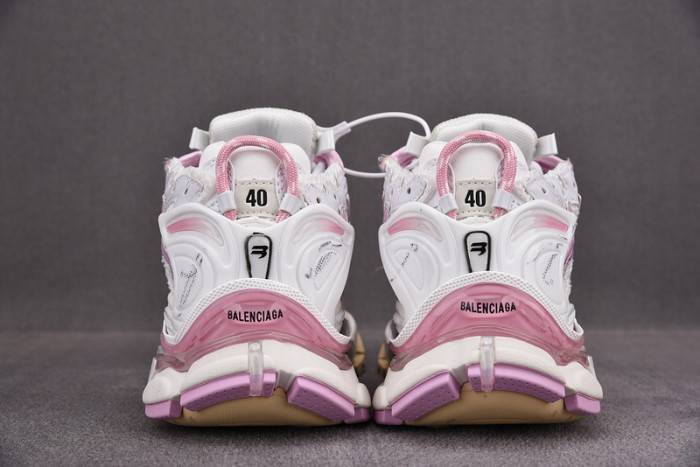 Ba*len*cia*ga -runner