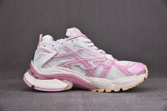 Ba*len*cia*ga -runner