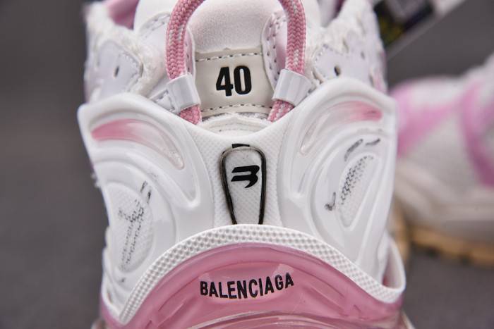 Ba*len*cia*ga -runner