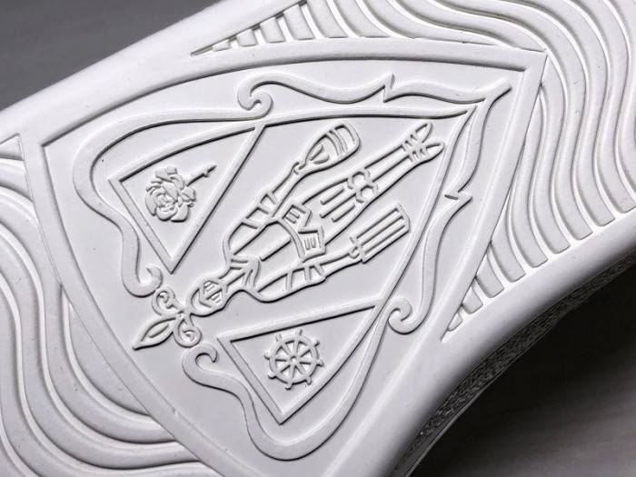 GUCC Ace Embroidered Low-Top Sneaker