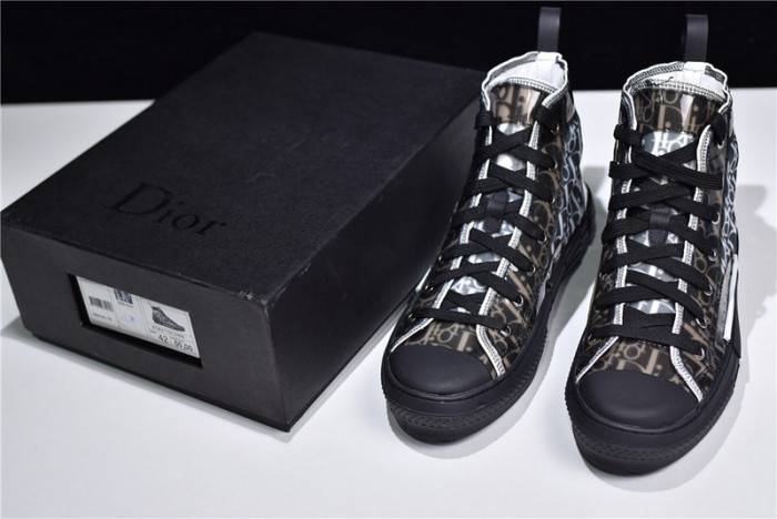 D10R B23 Homme Kaws High Top Sneaker