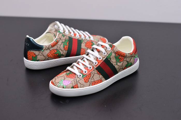 GUCC Ace Embroidered Low-Top Sneaker 431920 DOPEO 9064