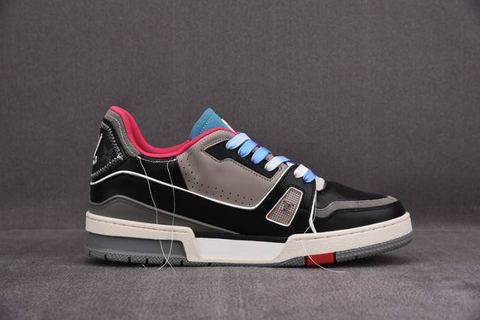 LOUI VUITTO SNEAKER
