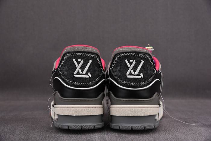 LOUI VUITTO SNEAKER