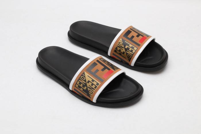 FEND1 SLIPPERS