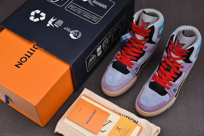 LOUI VUITTO SNEAKER