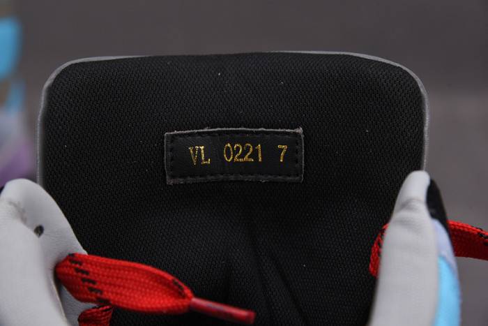LOUI VUITTO SNEAKER