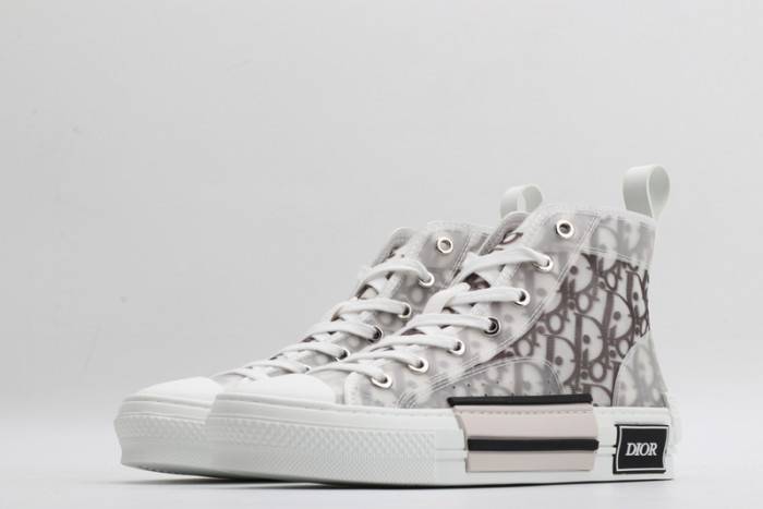 D10R B23 High Top Logo Oblique Sneakers