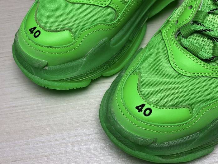 BLCG Sneaker Triple.s.Gomma “Neon Green”541624 W09OL 3801