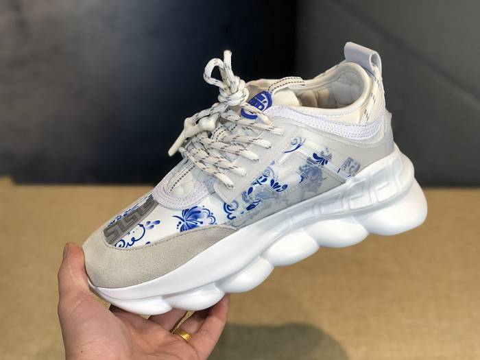 VERS CHAIN REACTION SNEAKERS