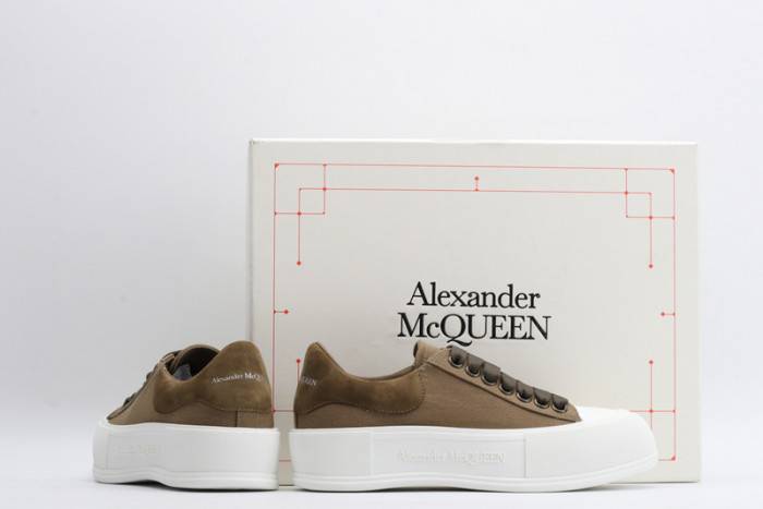 MQ Sneakers