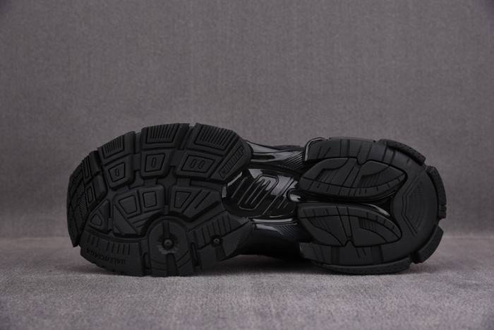 Ba*len*cia*ga -runner