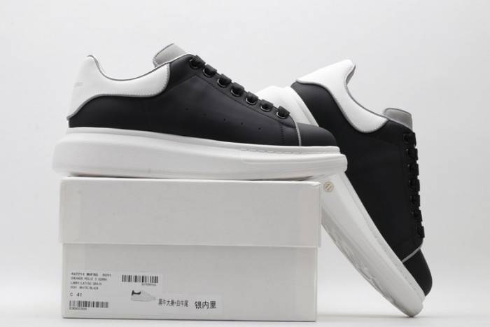 MQ Sneakers