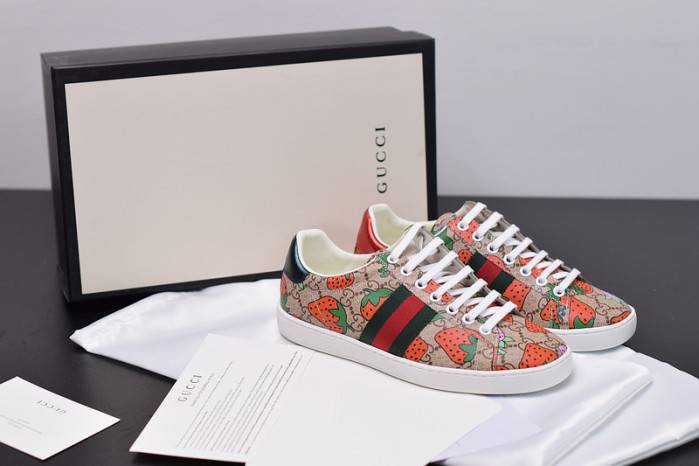 GUCC Ace Embroidered Low-Top Sneaker 431920 DOPEO 9064