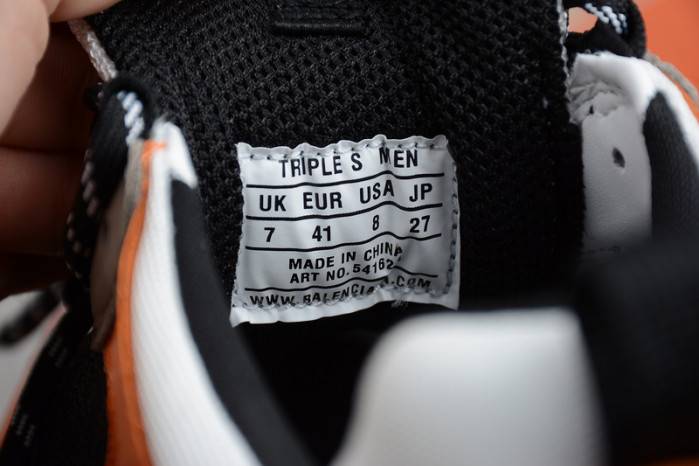 BLCG TRIPLE TRAINER ‘BLACK ORANGE’ 541624 W09E1 1766