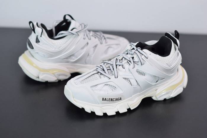 BLCG Track Trainer white and black 542436 W3AC1 9010