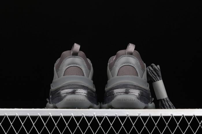 BLCG Sneaker Triple.s.