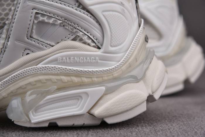 Ba*len*cia*ga -runner