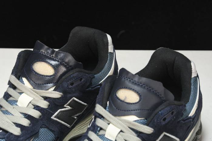NEW BALANCE Q26 New Balance M2002RDF