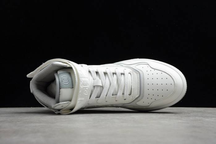 D10R B27 High Top Sneaker
