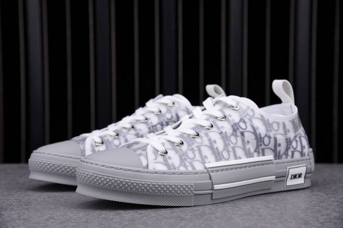 D10R B23 OBLIQUE LOW TOP SNEAKER