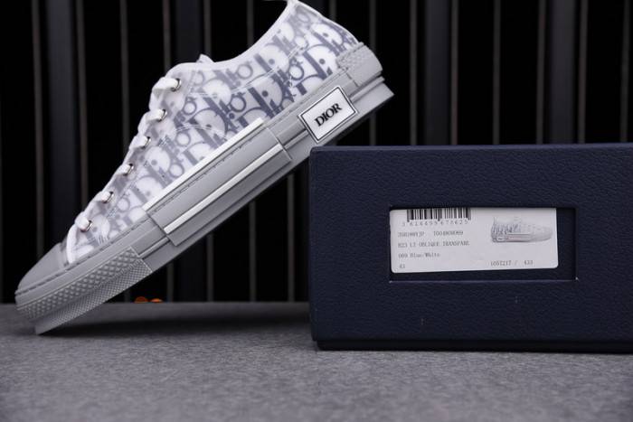 D10R B23 OBLIQUE LOW TOP SNEAKER