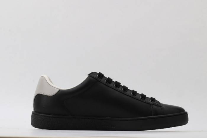 G*u*i ace embroidered low-top sneaker 431942a38g09064