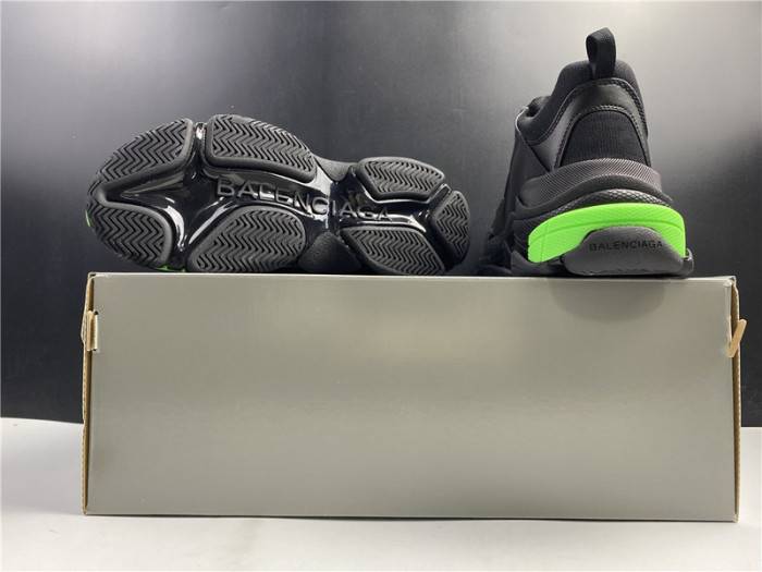 BLCG Sneaker Triple.s.Gomma black and green 524039-W2PW1-4881