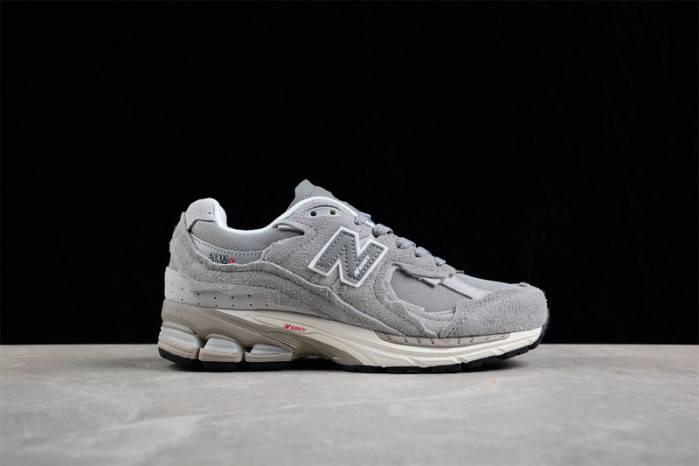 New Balance 2002R Protection Pack Grey M2002RDM