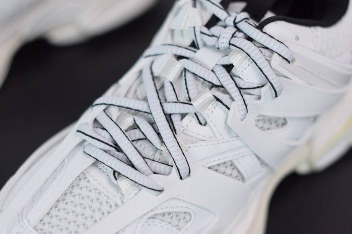 BLCG Track Trainer white and black 542436 W3AC1 9010