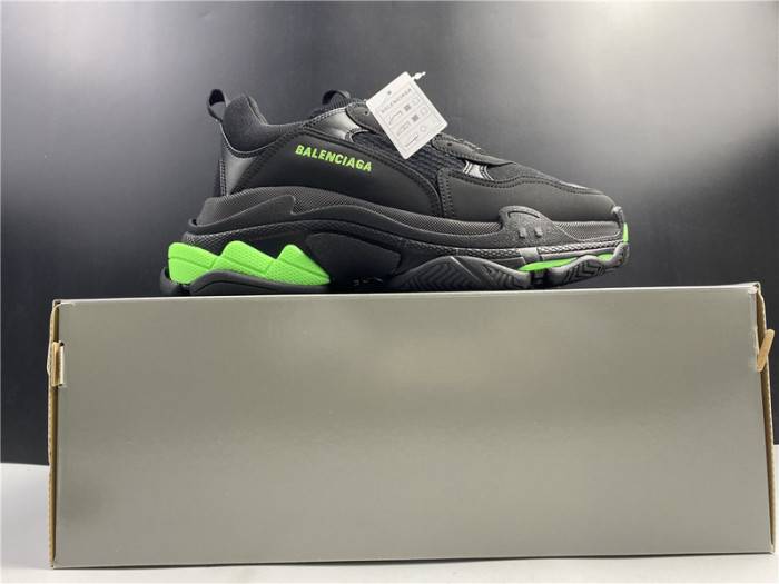 BLCG Sneaker Triple.s.Gomma black and green 524039-W2PW1-4881